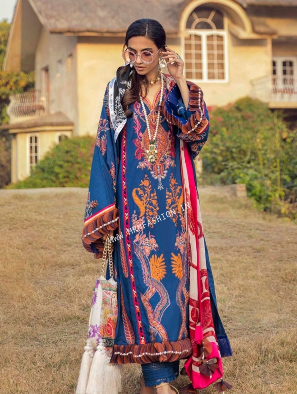 Sana Safinaz-  Muzlin Spring Lawn Embroidered 3 Piece Suit